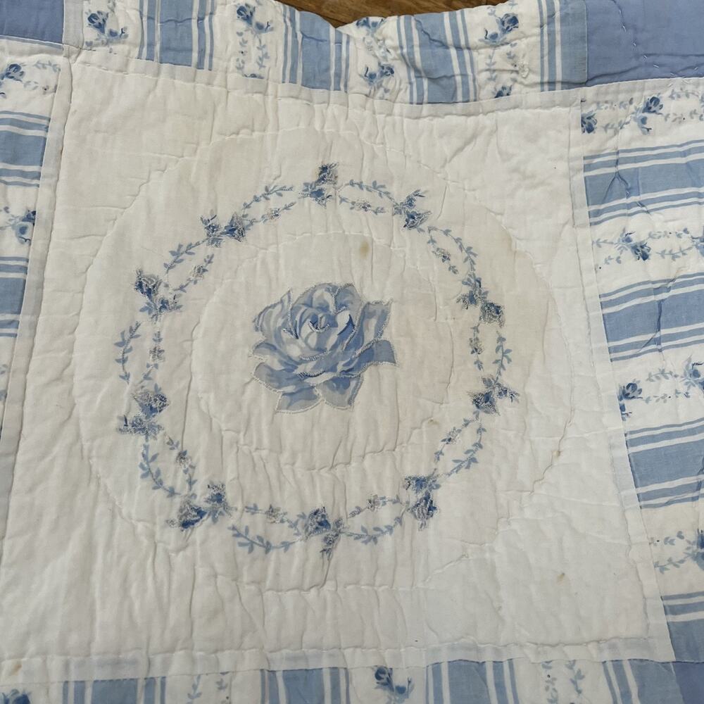 Hand Quilted Vintage Blue Floral Cotton Quilt Bedspread 96"x90" - Picture 12 of 16